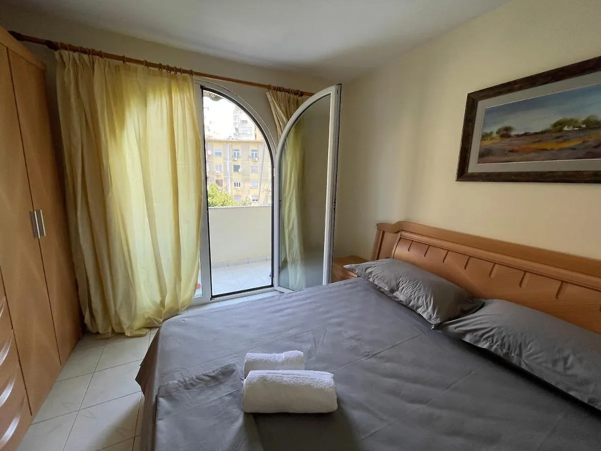 Tirana Flora Center Apartment Албания