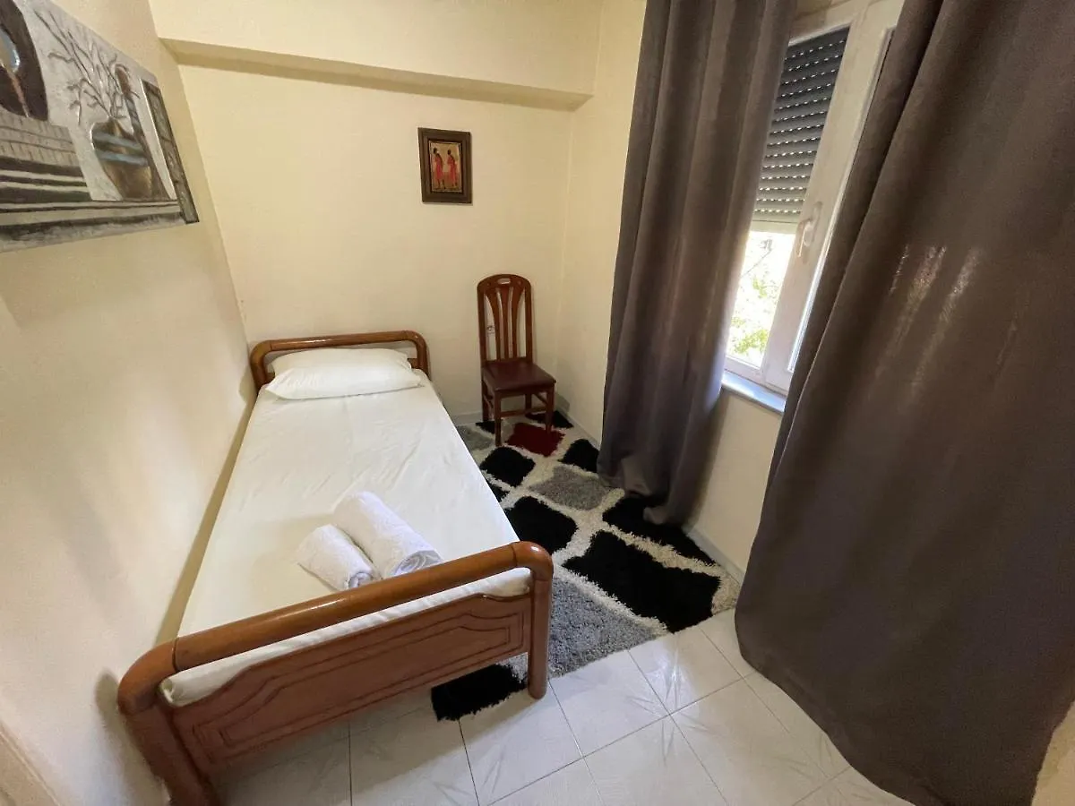 Tirana Flora Center Apartment Албания